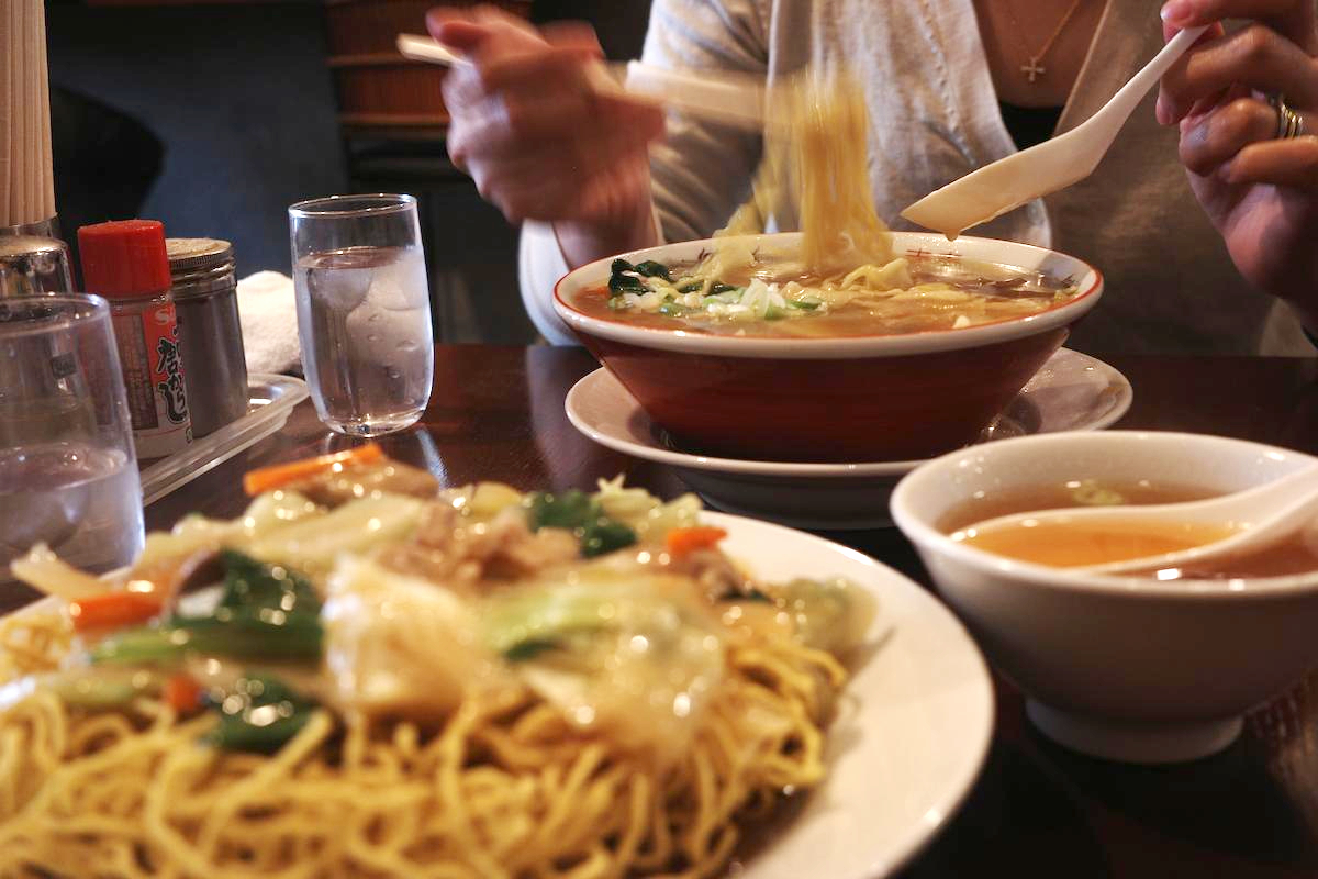 Chop suey ramen and Chinese crispy noodle. 