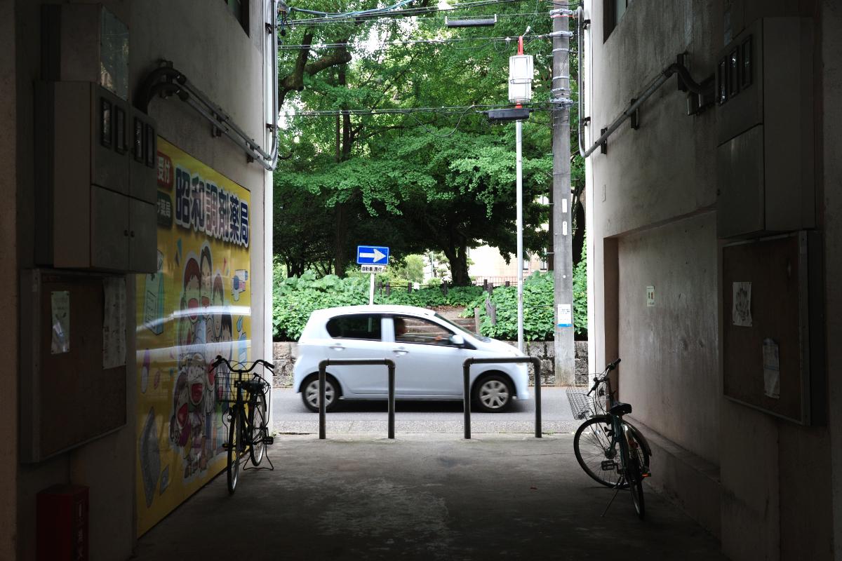 The exit to a back alley that leads to Tsurumai Park.