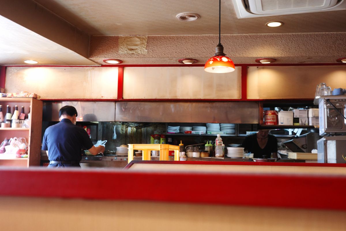 Kitchen at Kameikaku Chinese Eatery in Nagoya.