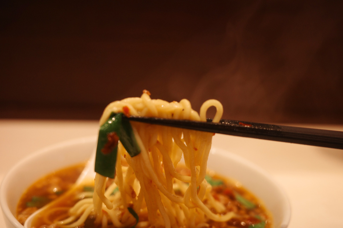 Delicious Taiwan Ramen at Misen - A flavorful Nagoya specialty perfect for post-drinks cravings.